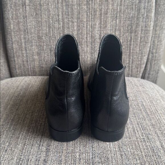 Cole Haan HARA Black Leather Ankle Booties Low Heel Slip-On Women’s Size 8.5B - Picture 3 of 12